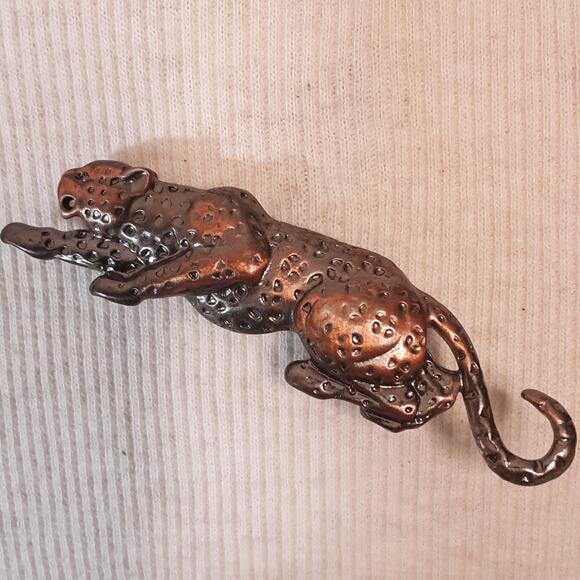 3D Copper Bronze Leopard Cheetah Brooch - Picture 2 of 9